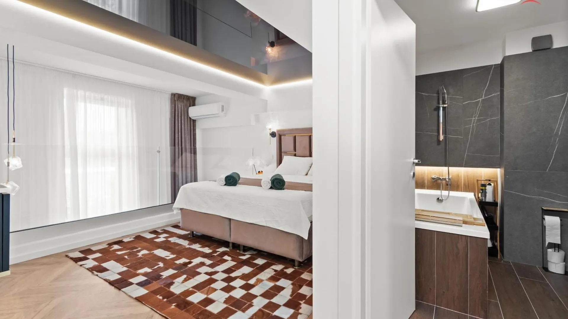 Apartamento Noa Boutique Beautiful Penthouse With Private Parking Bucarest