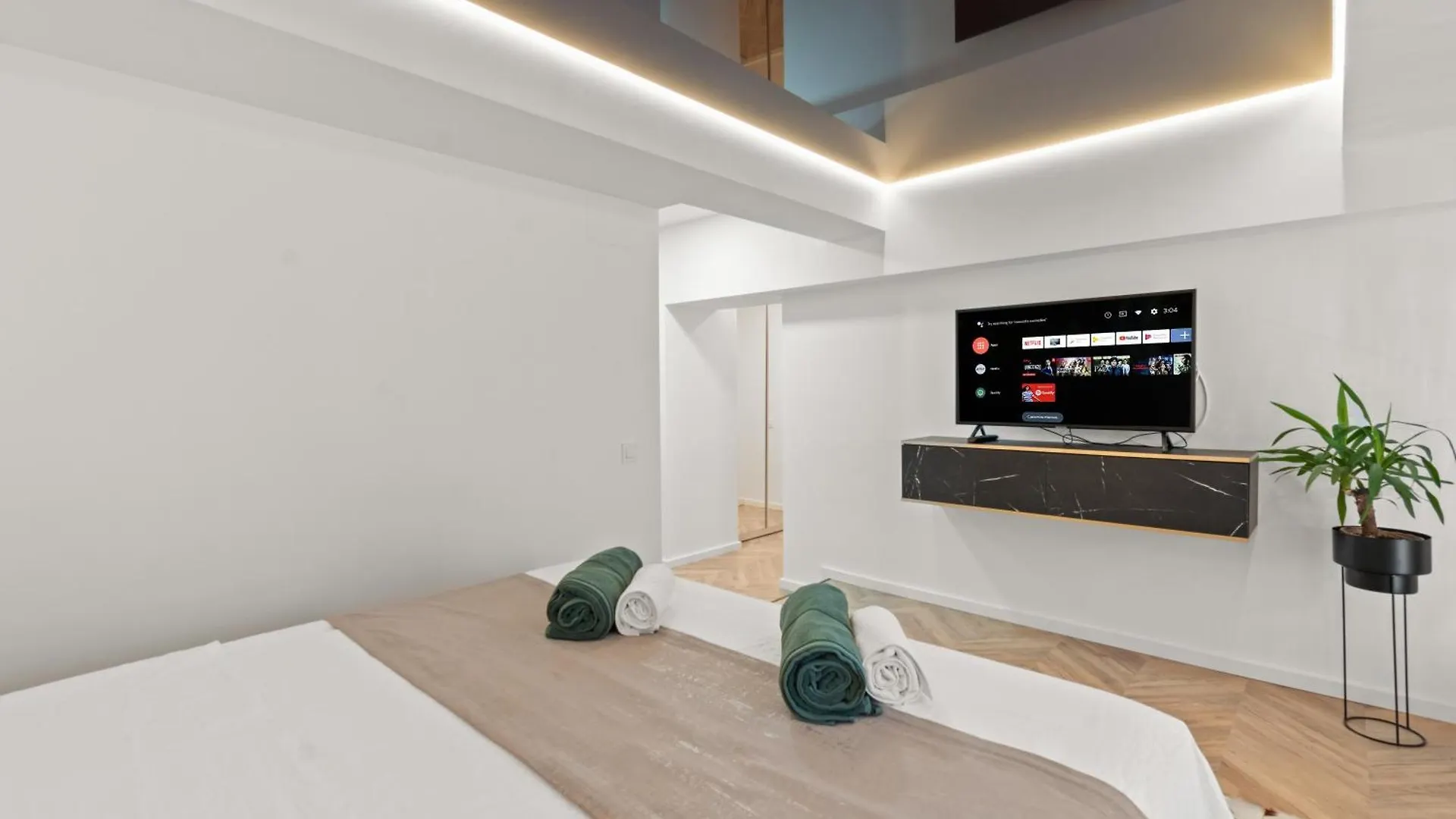 ブカレストNoa Boutique Beautiful Penthouse With Private Parkingアパートメント ルーマニア